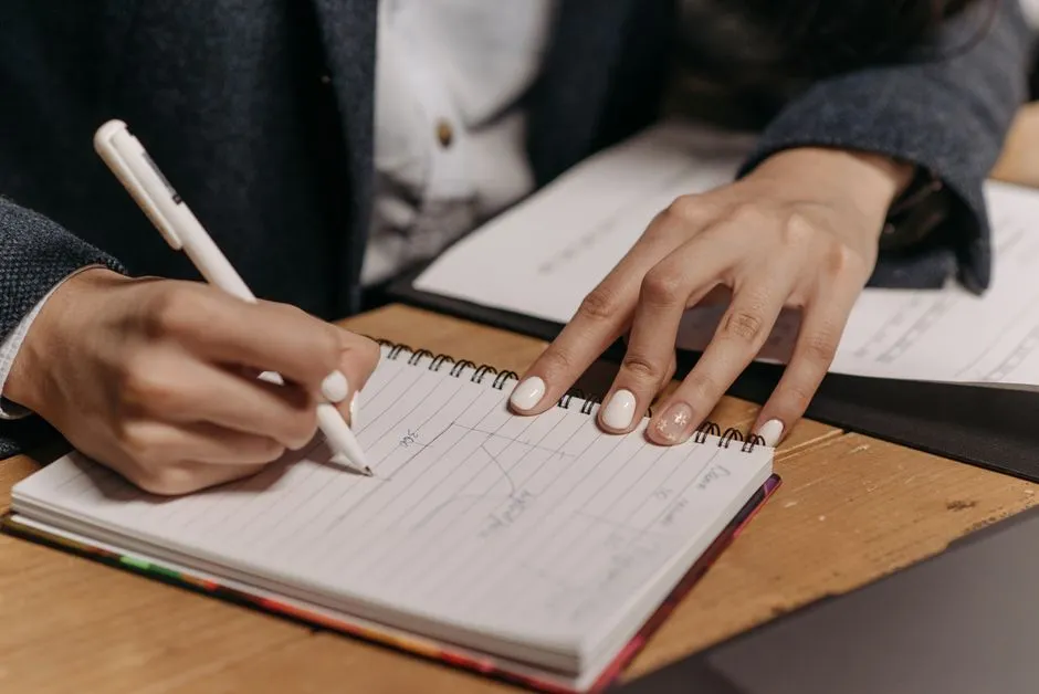 Prise de notes manuscrite pendant une audition, technique de l'interprétation consécutive