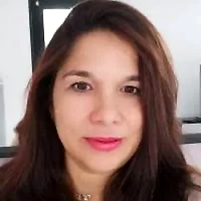 Maria Carolina CULTRERA, traductrice et interprète, experte près la Cour d'appel de Bordeaux