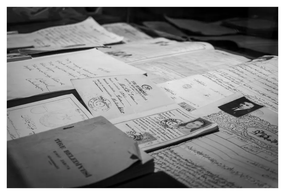 Registres et pièces d'identité issus d'une administration d'Amérique latine